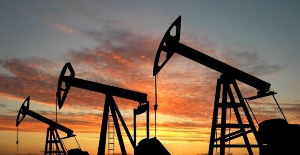 فروش نفت ایران به رغم تحریم‌ها ادامه دارد