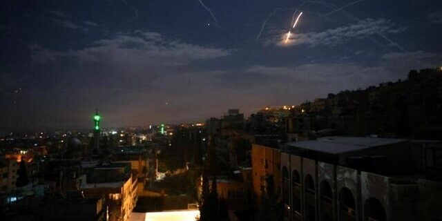 مقابله پدافند هوایی ارتش سوریه با اهداف متخاصم در جنوب دمشق/۳ نظامی شهید شدند