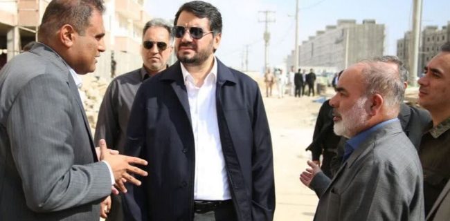 وزیر راه و شهرسازی از طرح نهضت ملی مسکن چابهار بازدید کرد