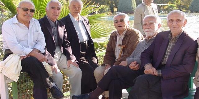 بازنشستگی قسطی / ￼￼￼￼ بازنشستگان در تنگنای معیشتی￼