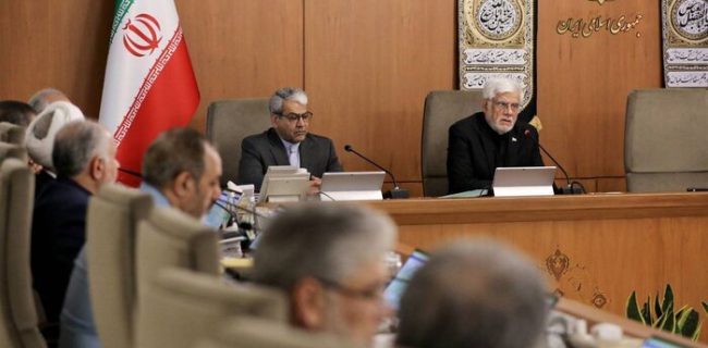 عارف: برخی اظهارنظرها به تقویت فضای خوب کنونی کشور کمک نمیکند عارف: برخی اظهارنظرها به تقویت فضای خوب کنونی کشور کمک نمیکند