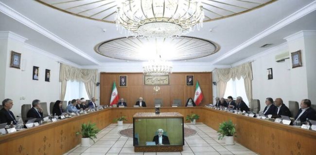 عارف: بیانات رهبر معظم انقلاب، راهبرد دولت است