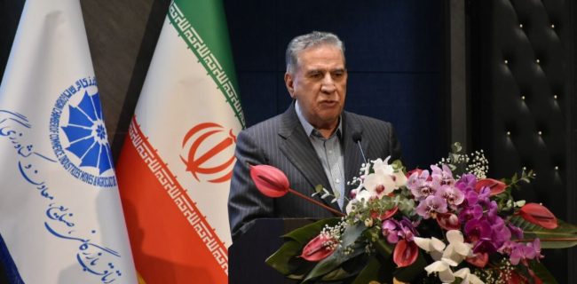 رفع موانع تعرفه‌ای با پیمان‌های تجاری/ مشکل استاندارد حل شود