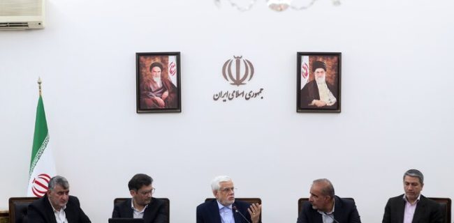 عارف: دولت هیچ تصمیمی بر خلاف منافع عشایر نمی‌گیرد