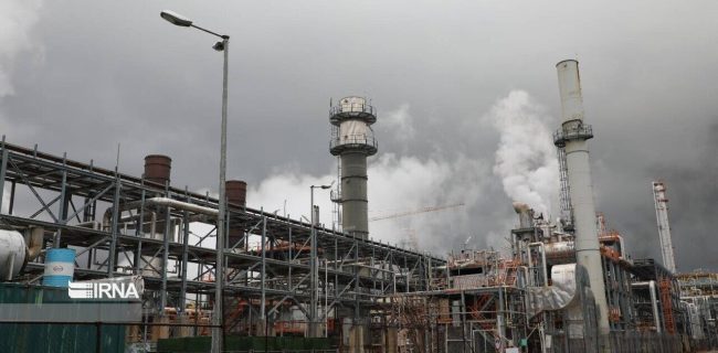 ۶ طرح پتروشیمی آماده بهره برداری است/۸ طرح فاینانس می گیرند ۶ طرح پتروشیمی آماده بهره برداری است/۸ طرح فاینانس می گیرند