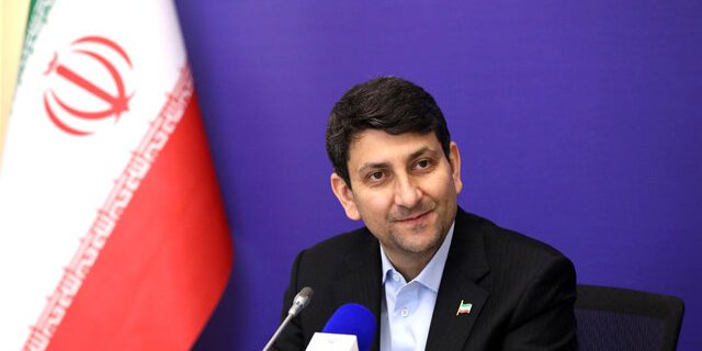 اپراتورها و مخابرات در کنار هم به توسعه ارتباطات کمک کنند / اجازه ایجاد انحصار داده نمی‌شود