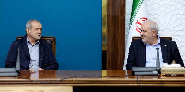 پزشکیان: استفاده از ظرفیت نخبگان، از ارکان اصلی تصمیم‌سازی در مدیریت چالش آب است