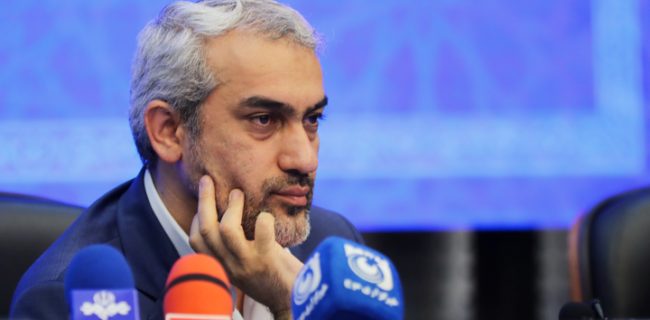 فعالیت صندوق‌های ارزی به‌زودی در بازار سرمایه آغاز می‌شود/ جزییات مربوط به آغاز فعالیت صندوق‌های ارزی را سازمان بورس اعلام می‌کند/ کارکرد صندوق‌های ارزی مشابه «صندوق درآمد ثابت» است و سود ارزی می‌پردازند